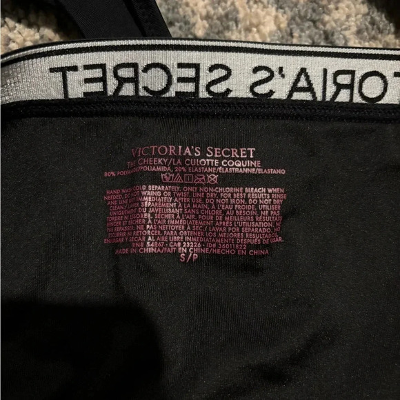 Victoria Secret Swimsuit- 4 tops, 1 bottom - Picture 4 of 12